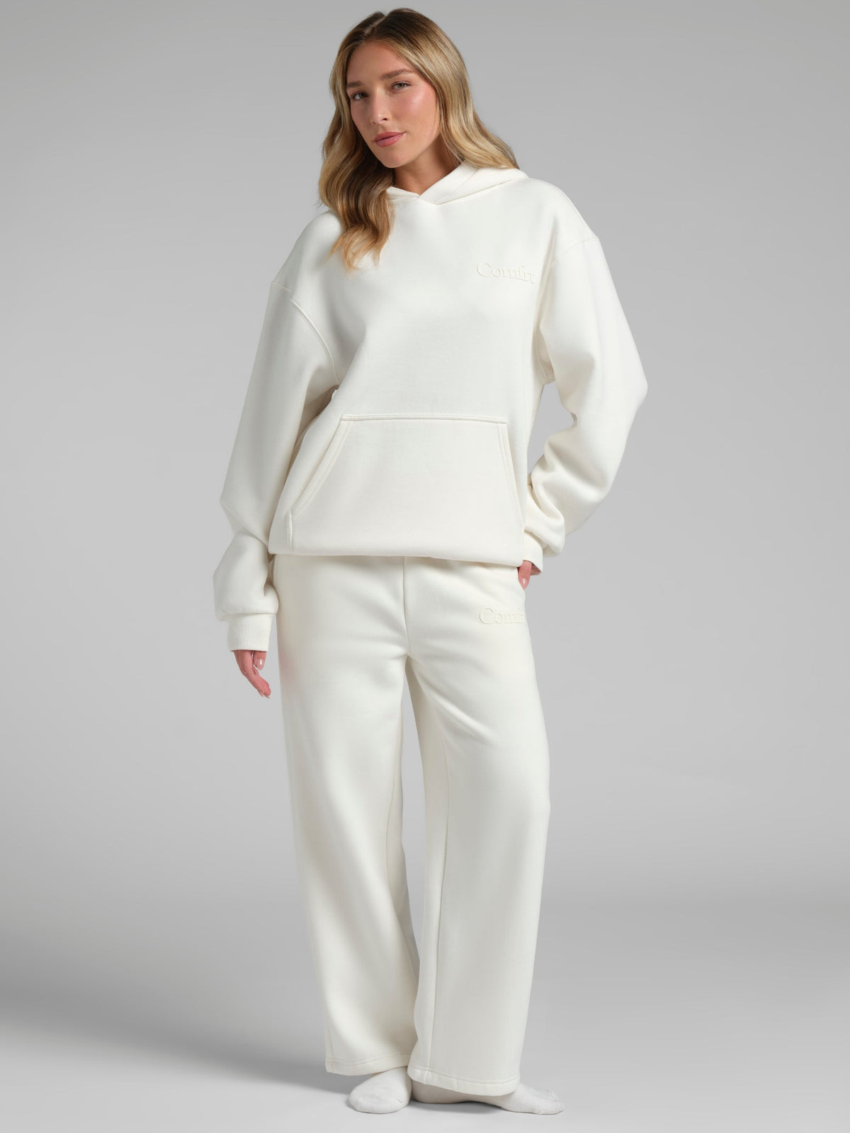 Minimalist Hoodie – Mega