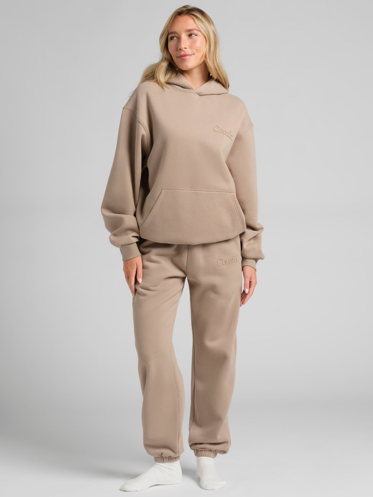 Minimalist Hoodie – Mega