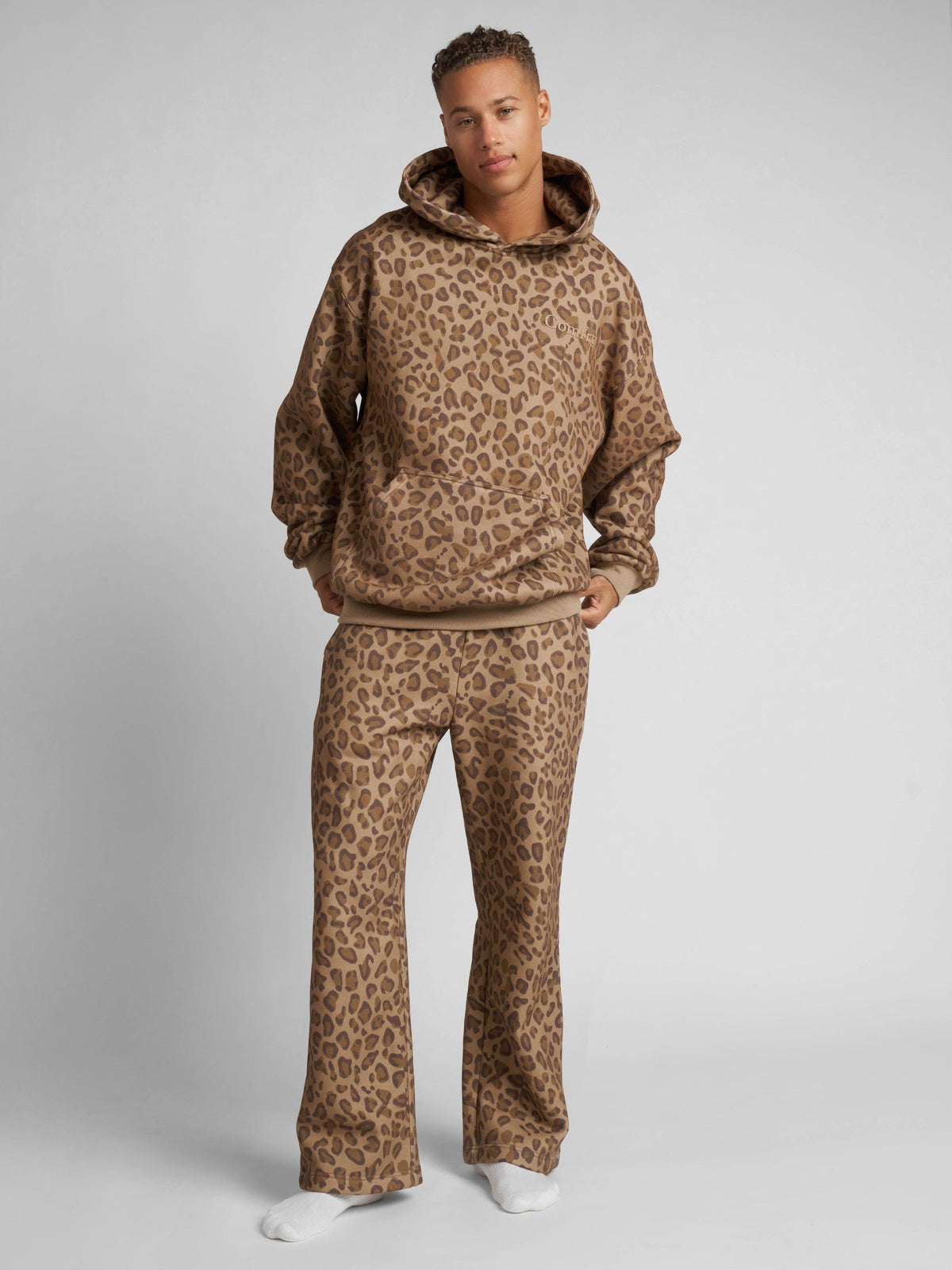Minimalist Hoodie – Mega