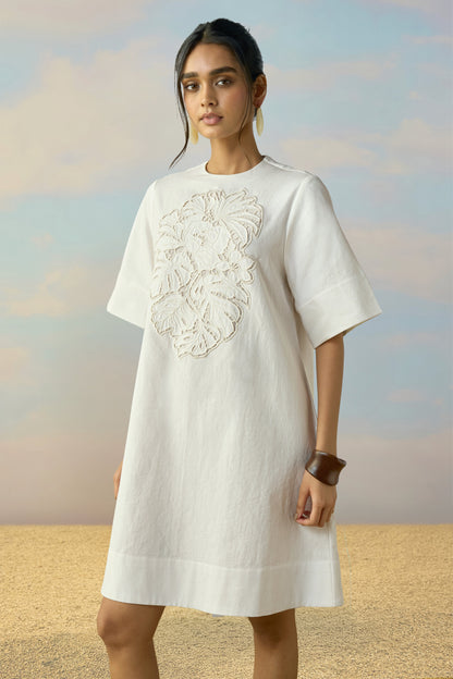 🍟CUTWORK EMBROIDERED DENIM DRESS