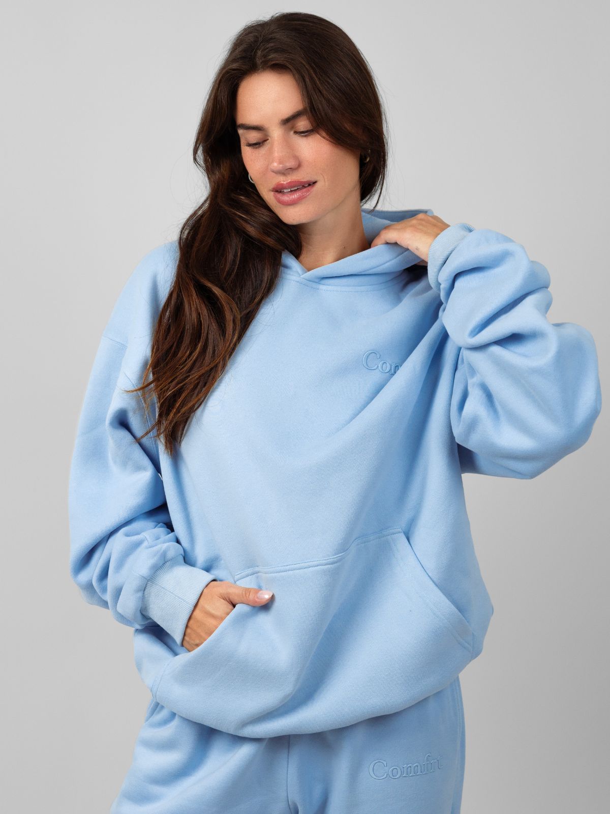 Minimalist Hoodie – Mega