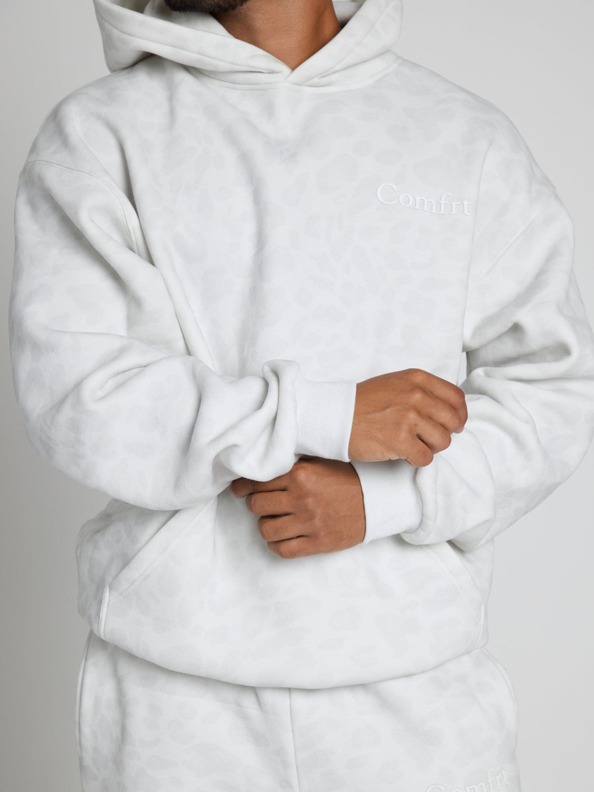 Minimalist Hoodie – Mega