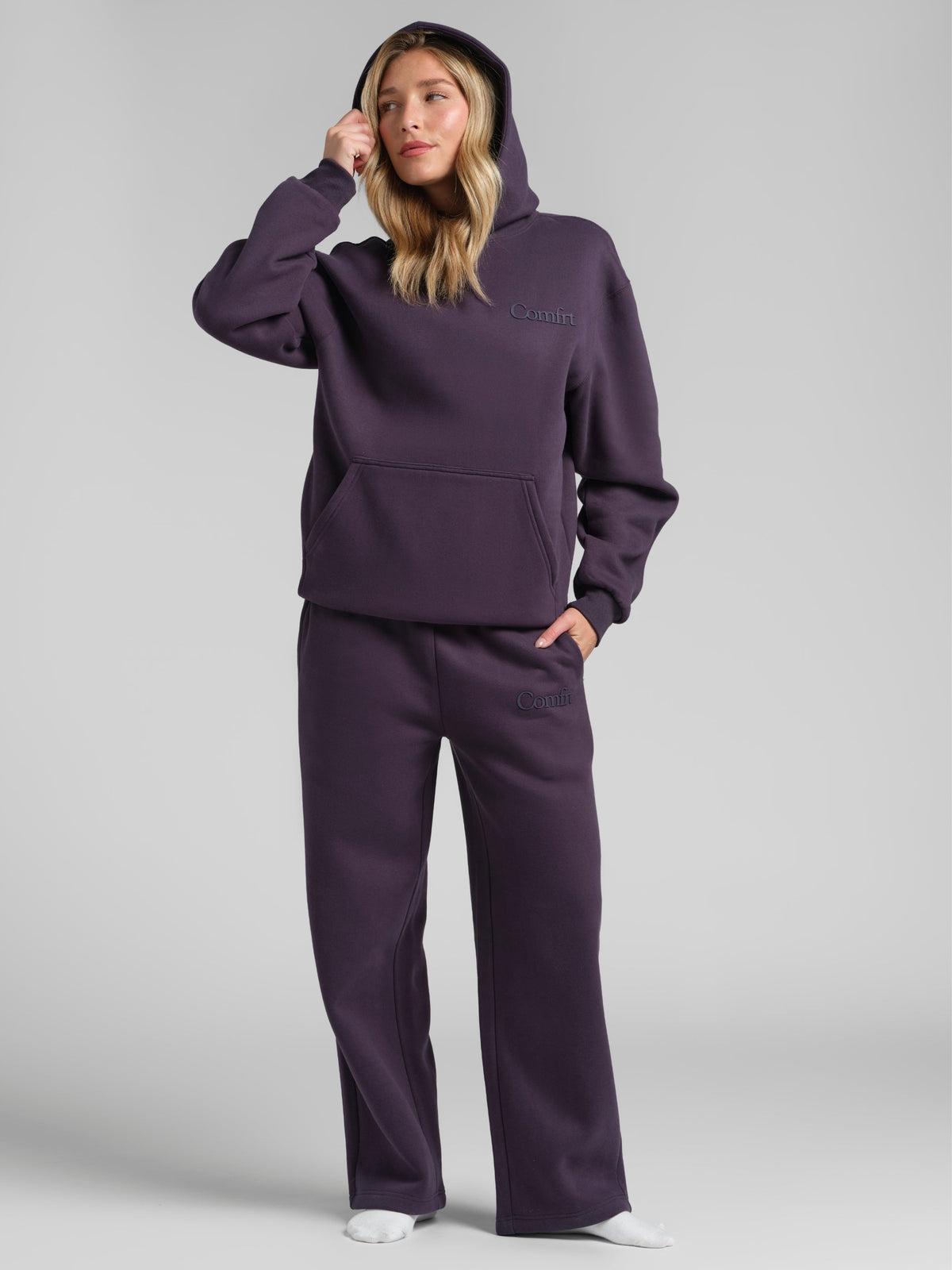 Minimalist Hoodie – Mega
