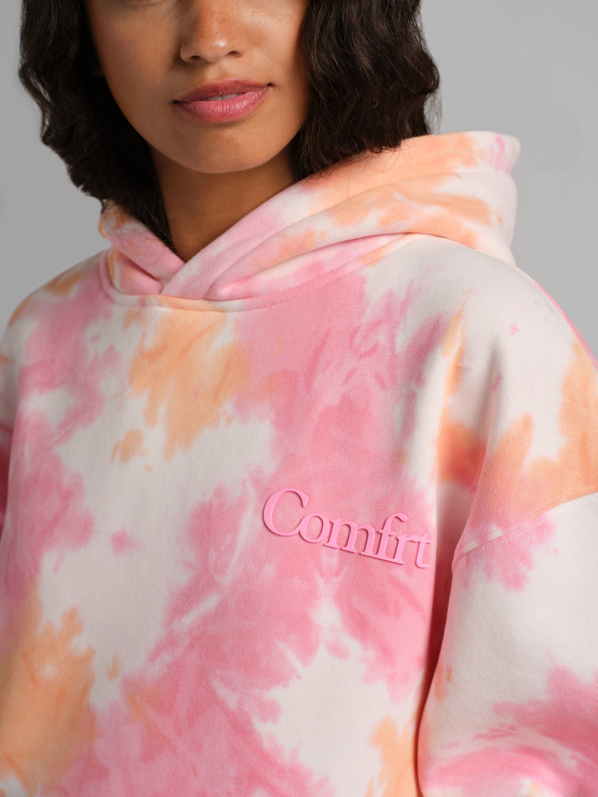 Minimalist Hoodie – Mega